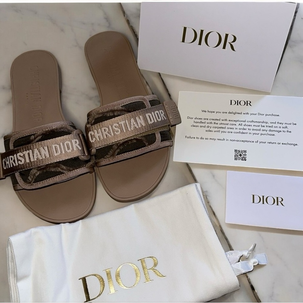 Dior Revolution Slides